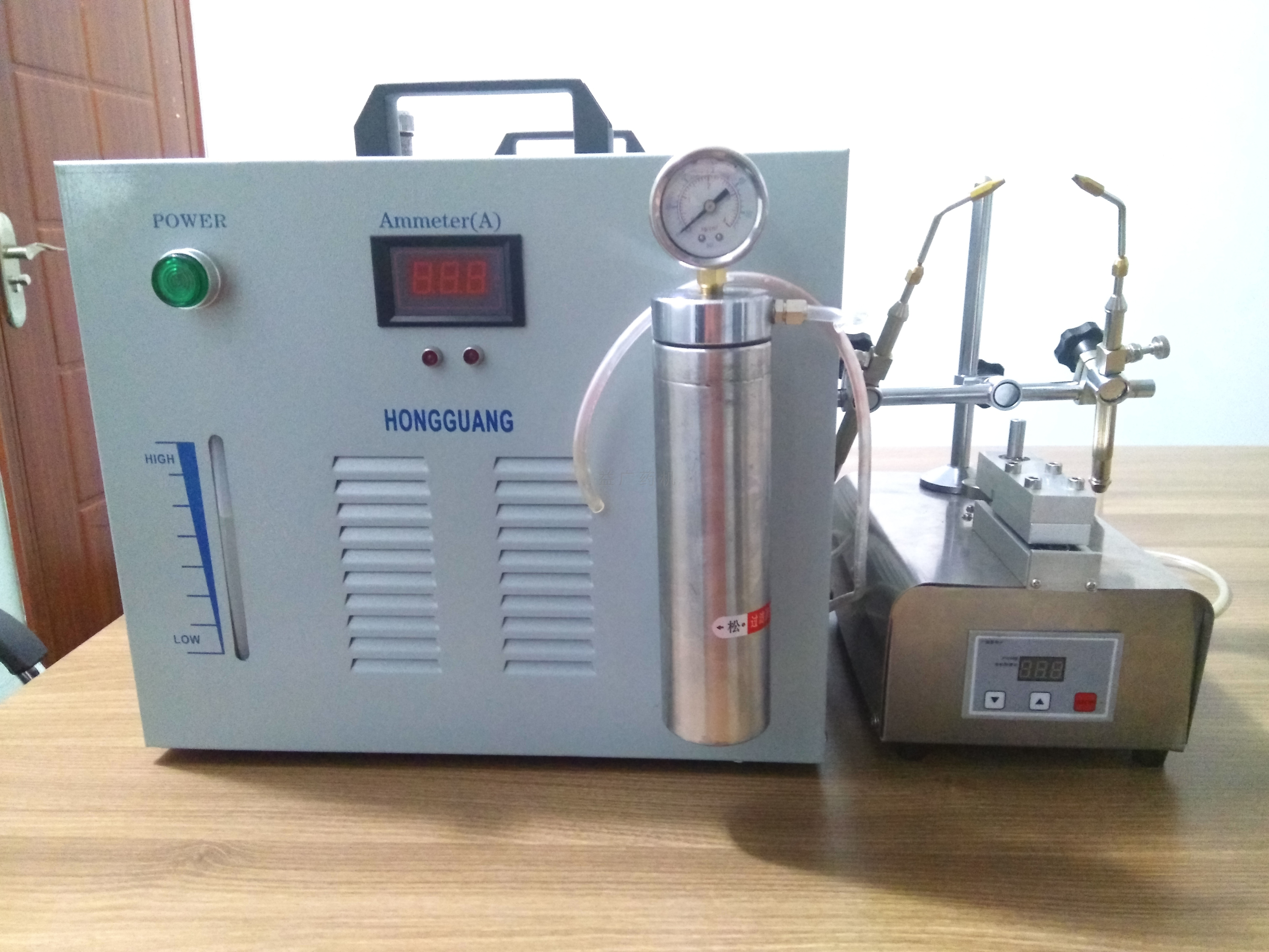 OHYH-200A自動轉(zhuǎn)瓶熔封機